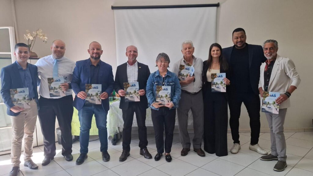 Revista foi lançada nesta quarta-feira pela Acias