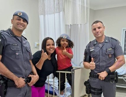 Criança de 2 anos é resgatada após cair em buraco de 5 metros em Indaiatuba