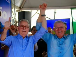 Aos 68 anos, Chico Sardelli está em seu primeiro mandato como prefeito de Americana. Antes de ser eleito para o cargo em 2020, com 40.014 votos, exerceu três mandatos como deputado estadual e foi deputado federal por duas vezes.