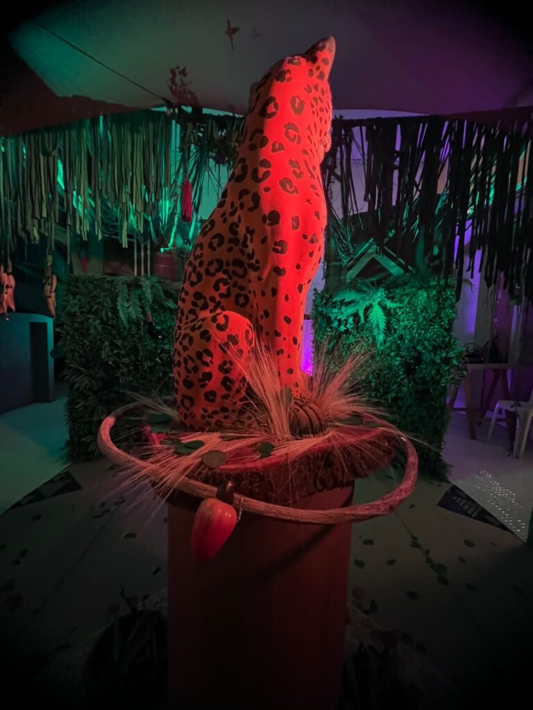 Exposição no Balneário Municipal de Águas de Lindoia chama a atenção de milhares de visitantes