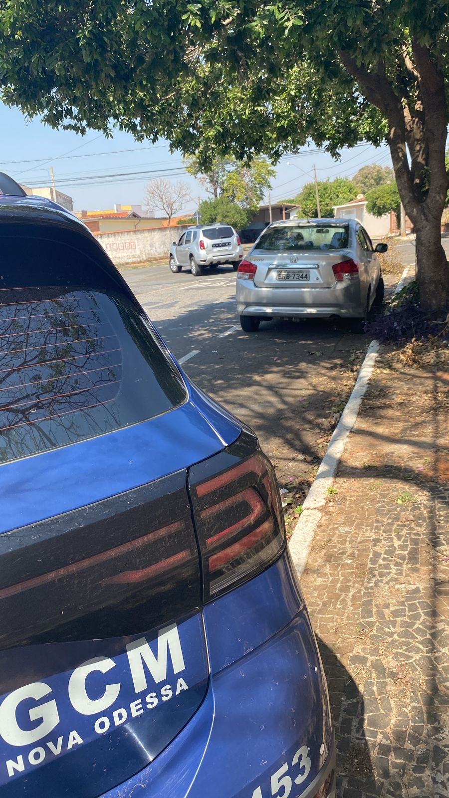 GCM de Nova Odessa recupera carro furtado em Americana e prende suspeito por tráfico