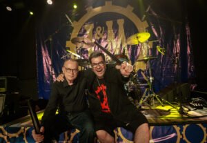 Licks & Maltz celebram legado do Engenheiros do Hawaii com show histórico no Brasuca, em setembro