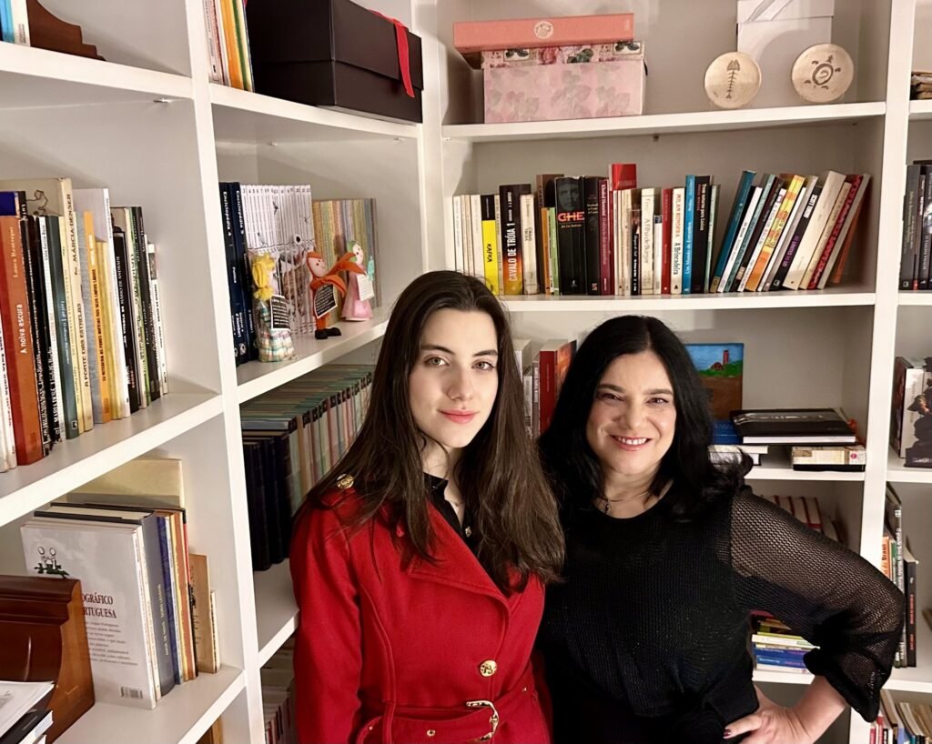Mãe e filha lançam juntas livros de poesias em Piracicaba