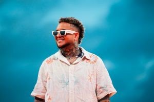 Suel chega em Campinas com seu novo show "Clássicos"