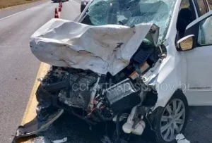 Casal de irmãos idosos morre após acidente de carro em Rio Claro