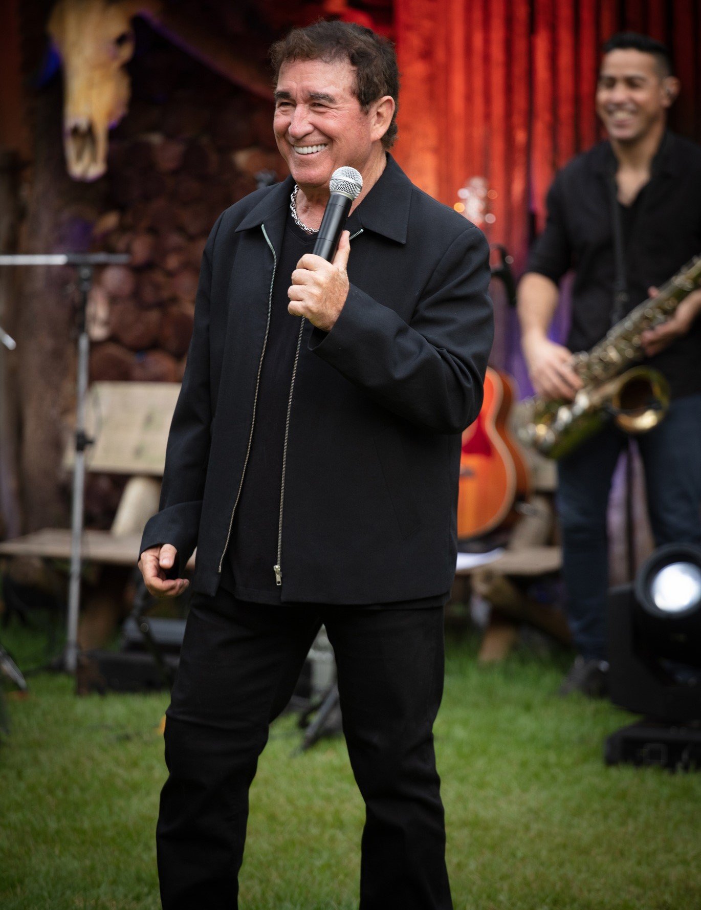 Mais duas atrações são confirmadas em show do cantor Amado Batista em Rio Claro