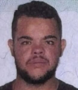 Motorista de aplicativo morre em Limeira neste sábado após colidir moto com o poste