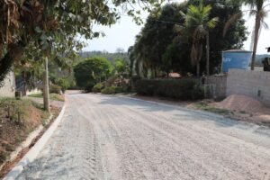 Louveira inicia pavimentações no Monterrey, Santo Antônio, Engenho Seco, Arataba e Pau a Pique
