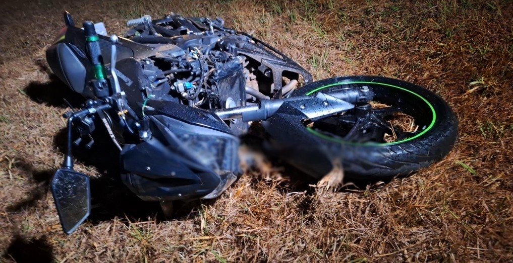 Mulher morre em Limeira após moto em que estava como passageira bater em placa
