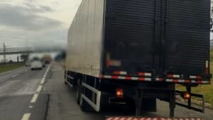Pedestre de 29 anos morre após ser atropelado por caminhão Anhanguera em Limeira