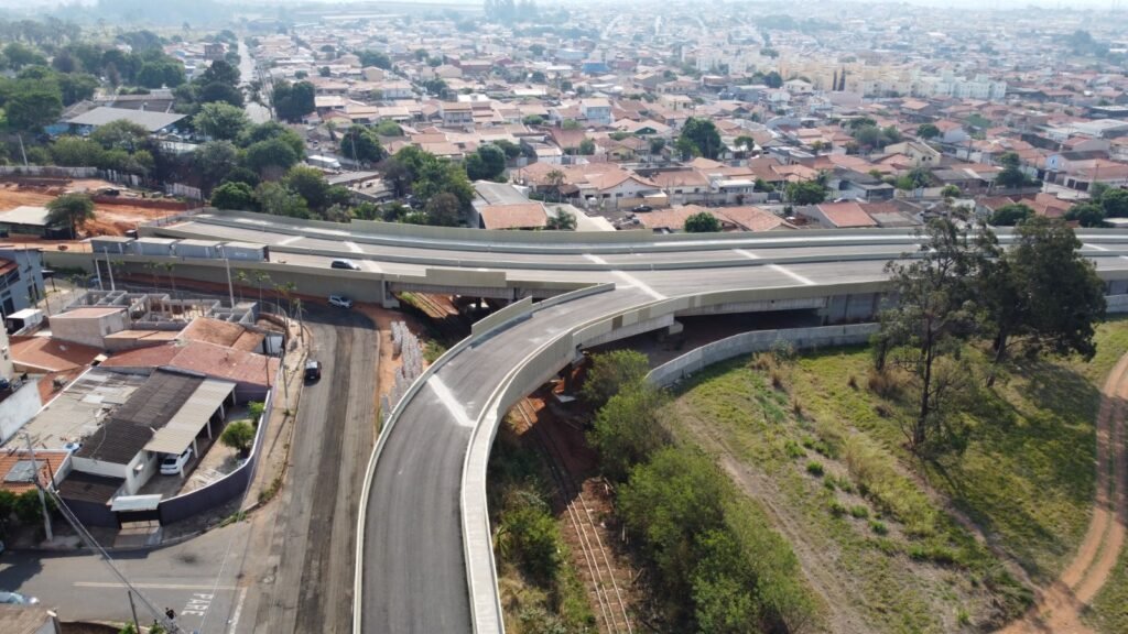 Seguem obras de construção de viaduto de ligação de Sumaré e Hortolândia