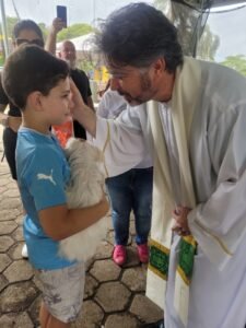 Feira Arte na Praça em Valinhos terá benção de animais neste domingo