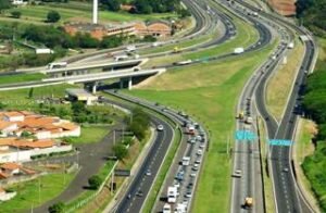 Nesse período foram registrados 69 acidentes, com 52 feridos e duas mortes. No total, foram realizados 2.293 atendimentos pela concessionária, sendo 1563 de inspeções, 157 atendimentos mecânicos, 477 solicitações de guinchos e 96 atendimentos pré-hospitalares.