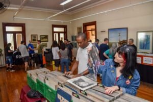 Casarão da Cultura em Rio Claro recebe Feira de Discos e Afins no dia 8 de dezembro