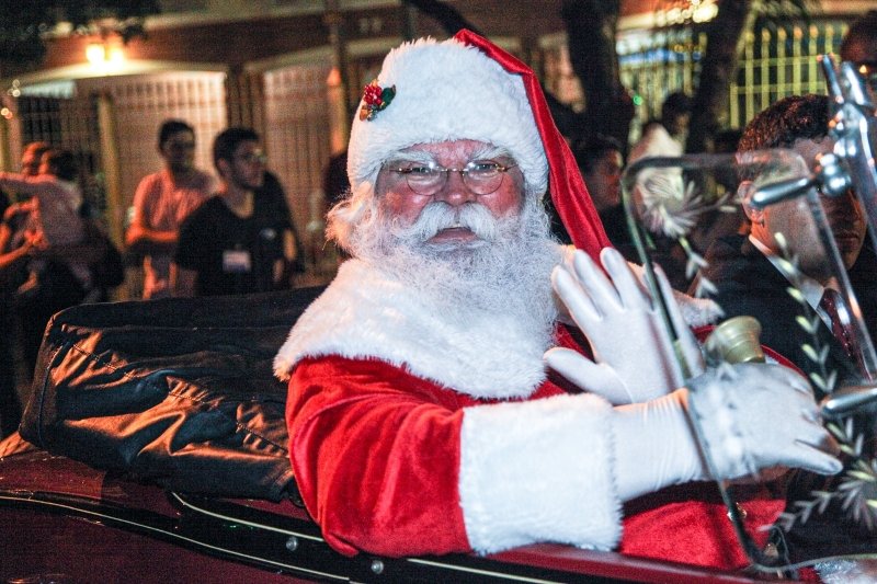 Natal em Paulínia terá Papai Noel, roda-gigante, carrossel e food trucks