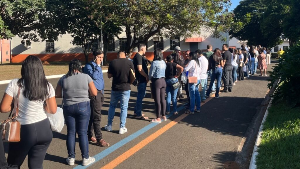 Feirão do Emprego reúne 4 mil pessoas e se consolida como o maior já realizado em Sumaré