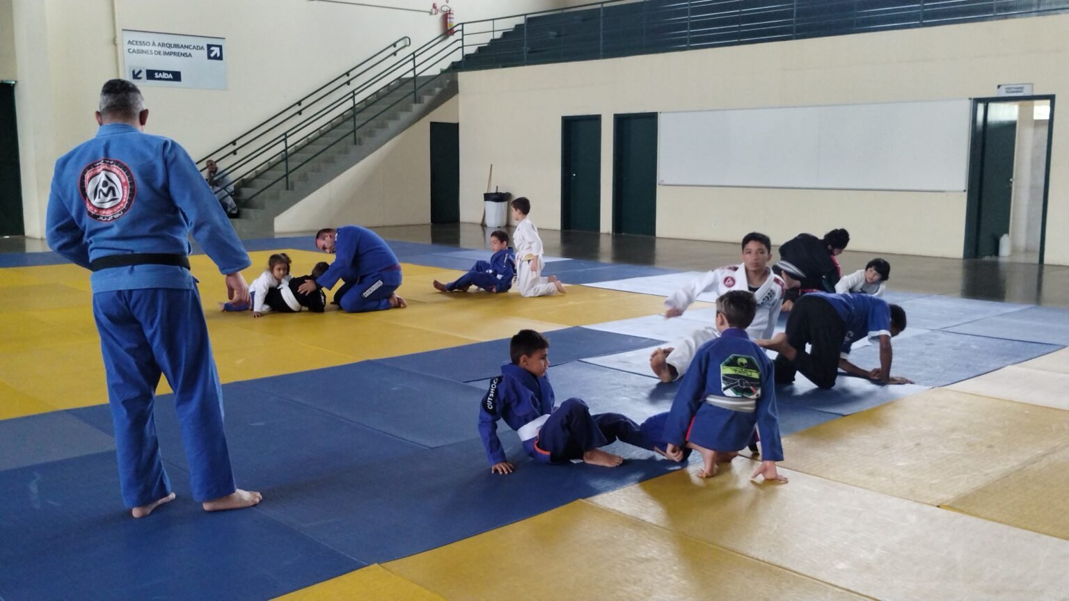 Prefeitura de Hortolândia disponibiliza 40 vagas para a prática de vôlei de quadra e jiu-jitsu