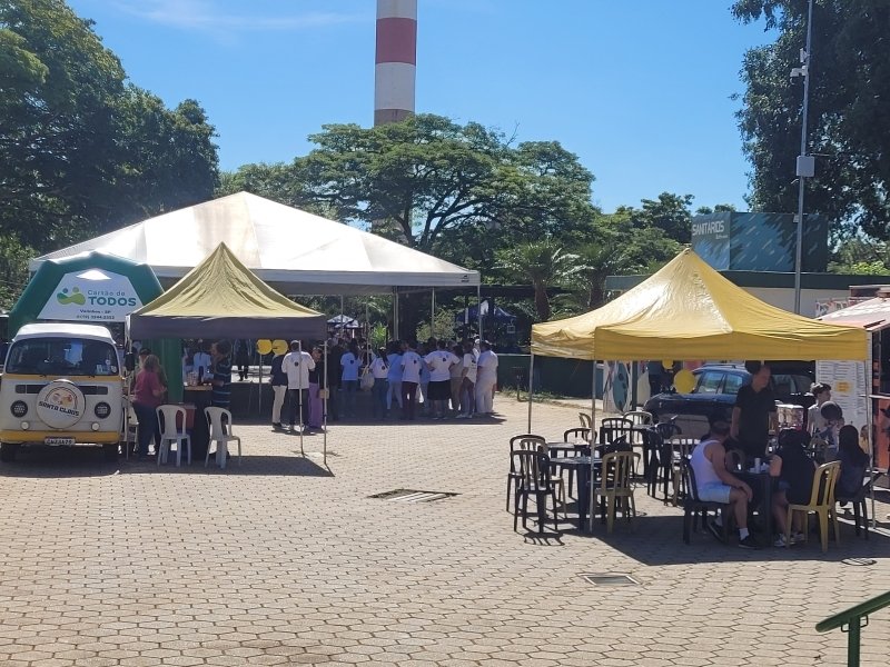 Feira Arte na Praça tem aulão de dança e capoeira neste sábado em Valinhos