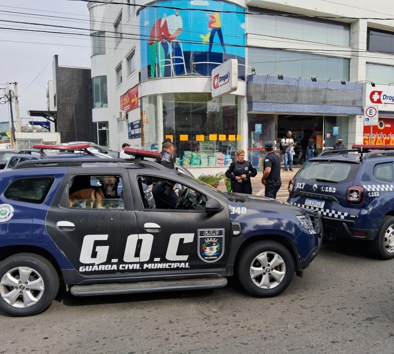 GCM de Valinhos prende mulher depois de furtar cigarros e ameaçar lojistas no Centro