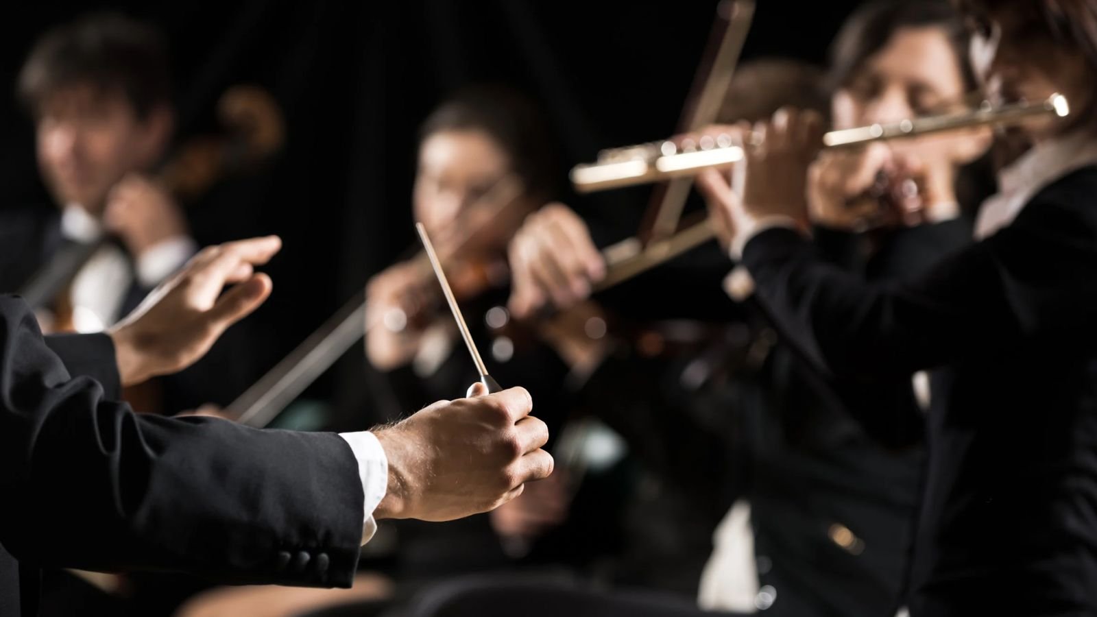 Teatro Municipal de Americana terá concerto especial com as orquestras Sinfônica e Sanfônica