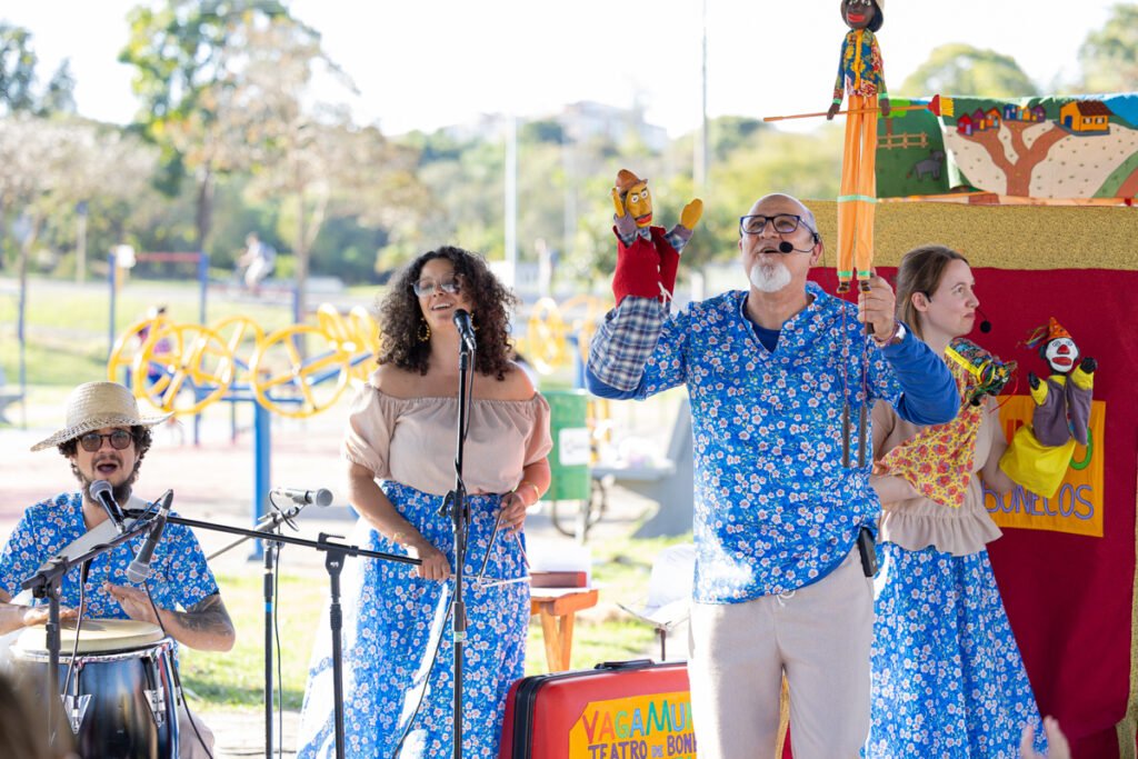 Cia Vagamundo encena espetáculo de teatro de mamulengos em Capivari