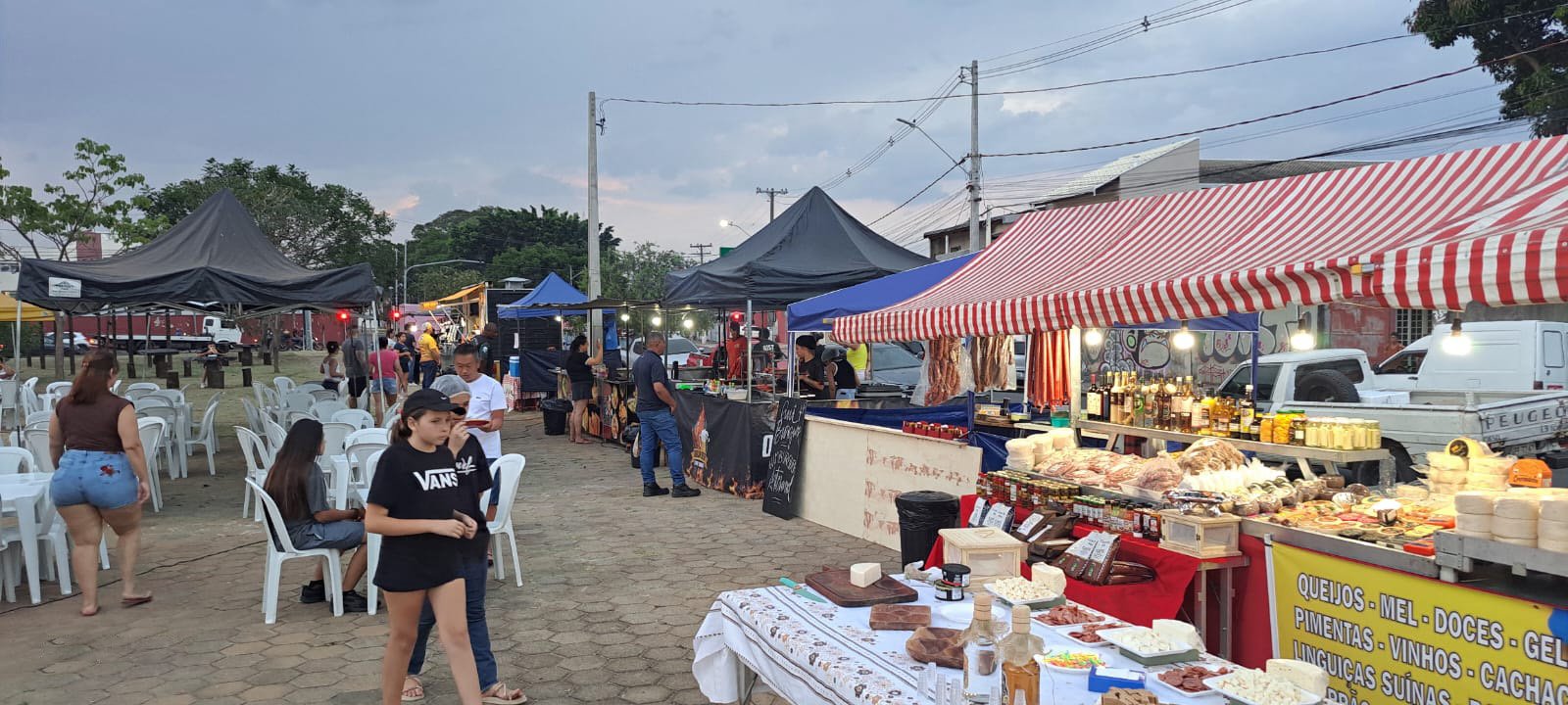 Hortolândia inaugura feira noturna no Jardim Santa Esmeralda