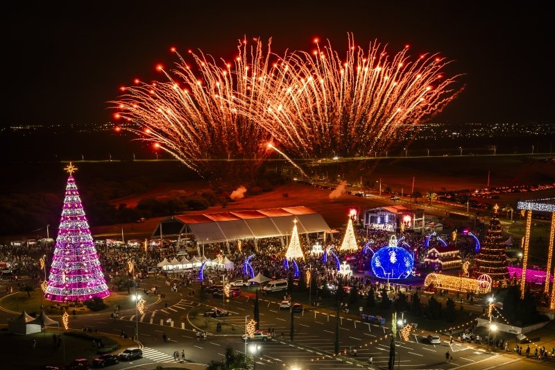 Abertura do Natal de Magia e Alegria de Paulínia reúne mais de 10 mil pessoas