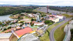 Prefeitura de Vinhedo promove Passaporte Solidário em parceria com o Hopi Hari