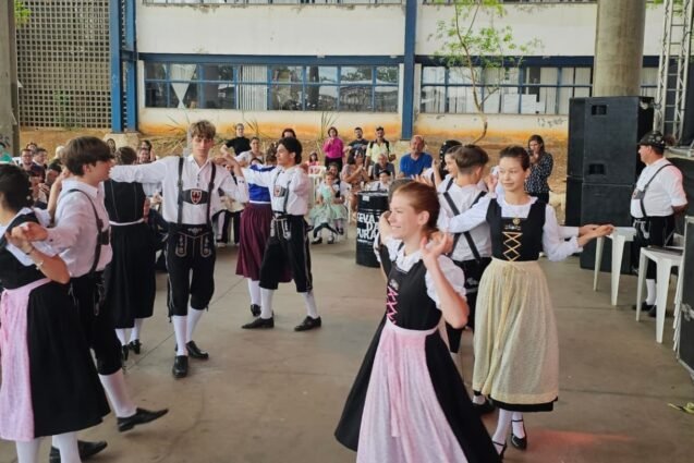 Festa Alemã mantém tradição com gastronomia típica e música em Limeira