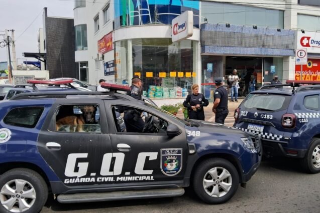GCM de Valinhos prende mulher depois de furtar cigarros e ameaçar lojistas no Centro