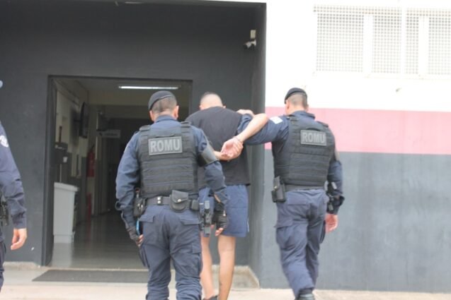 GCM de Vinhedo prende trio após roubo à mão armada em despachante no bairro Capela