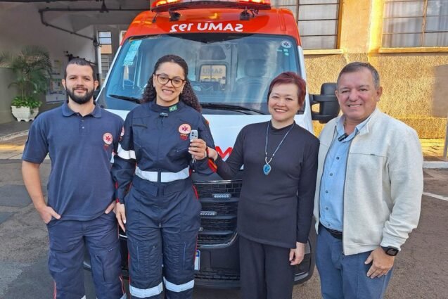 Prefeitura entrega três novas ambulâncias para o Samu em Limeira