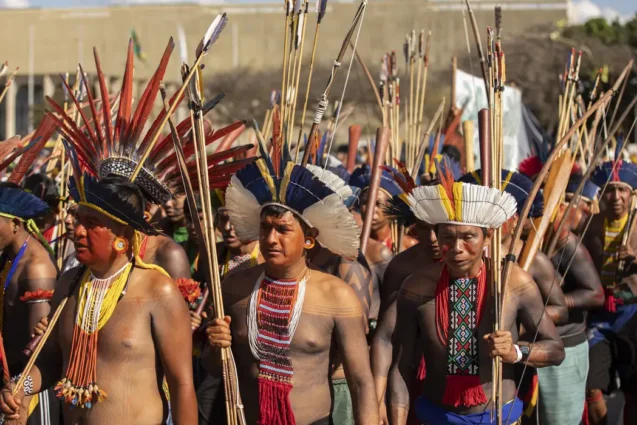 indios